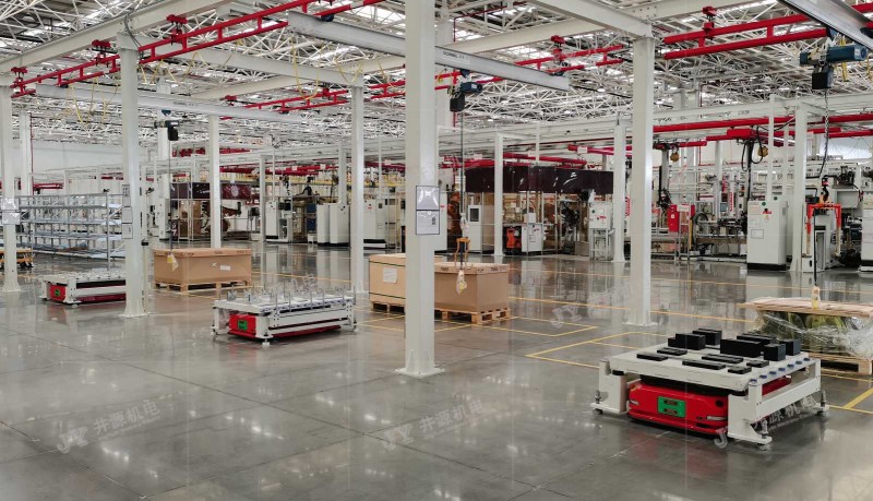 雙向潛伏舉升式AGV-加水印(壓縮)